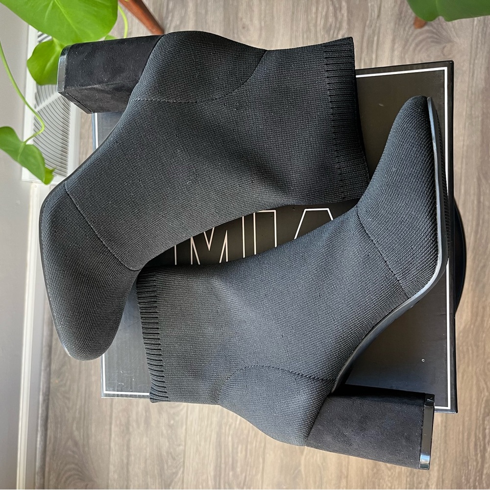 MIA brand Erika sock heels womens 10